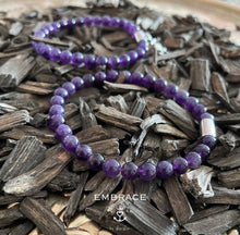 Afbeelding in Gallery-weergave laden, Amethist armband met bedel
